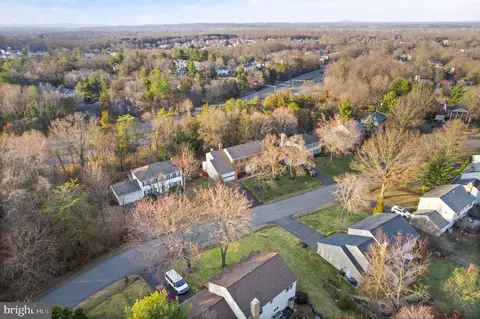 View/Area - 11 Moss Rd, Sterling, VA 20165 photo 2 of 2