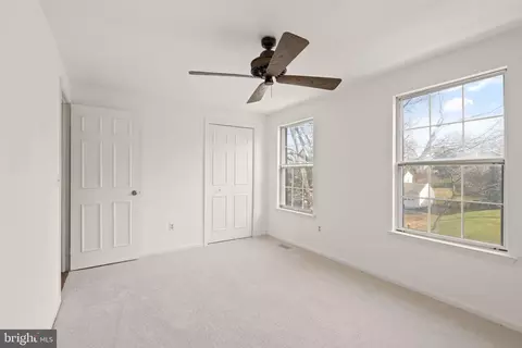 Bedroom - 11 Moss Rd, Sterling, VA 20165 photo 5 of 8