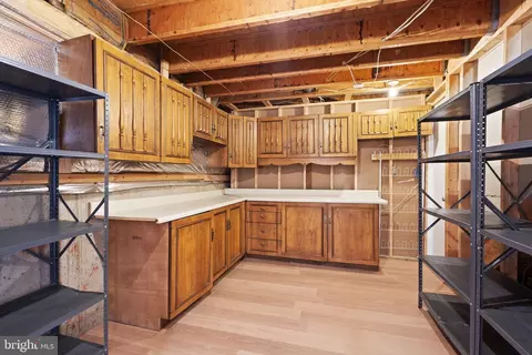 Kitchen - 11 Moss Rd, Sterling, VA 20165 photo 5 of 5