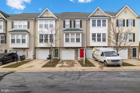 23186 Blackthorn Sq, Sterling, VA 20166