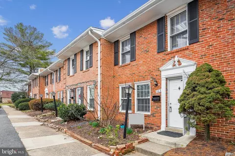 303 E Dartmouth Dr E #190, Sterling, VA 20164