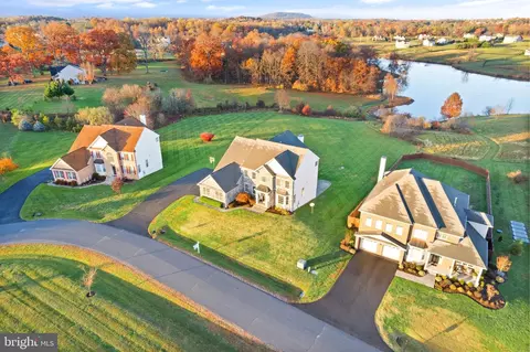 36624 Woodmar Farm Dr, Purcellville, VA 20132