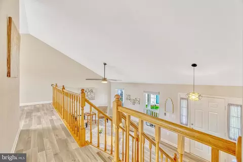 Entry Way - 26 Brinks Ct, Sterling, VA 20165 photo 2 of 2