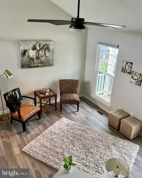 Living - 26 Brinks Ct, Sterling, VA 20165 photo 1 of 11