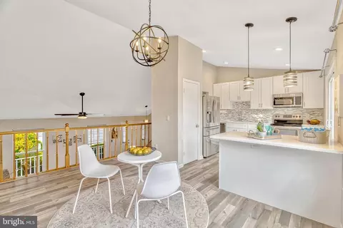 Kitchen - 26 Brinks Ct, Sterling, VA 20165 photo 2 of 4