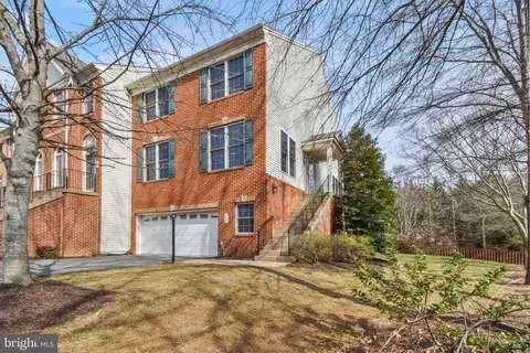 100 Ivy Hills Ter, Purcellville, VA 20132