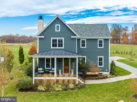 38149 Cobbett Ln, Hillsboro, VA 20132