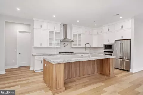 22149 Headwater Ter #100, Ashburn, VA 20148