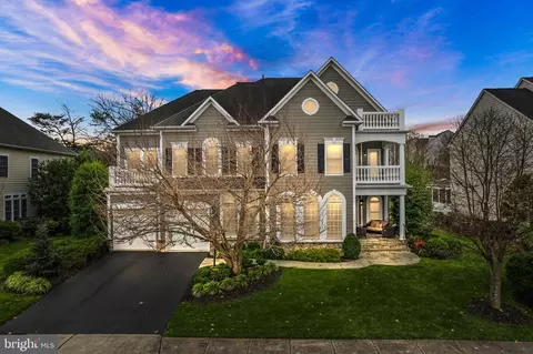 42825 Heritage Oak Ct, Broadlands, VA 20148
