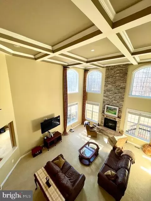 Living - 22341 Pasture Rose Pl, Broadlands, VA 20148 photo 2 of 5