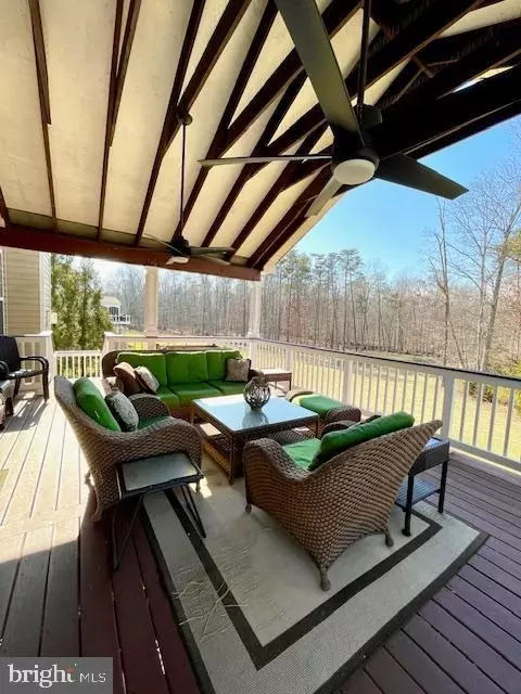 Exterior - 22341 Pasture Rose Pl, Broadlands, VA 20148 photo 6 of 8