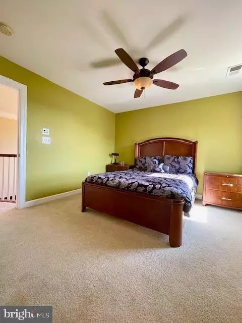 Bedroom - 22341 Pasture Rose Pl, Broadlands, VA 20148 photo 2 of 7