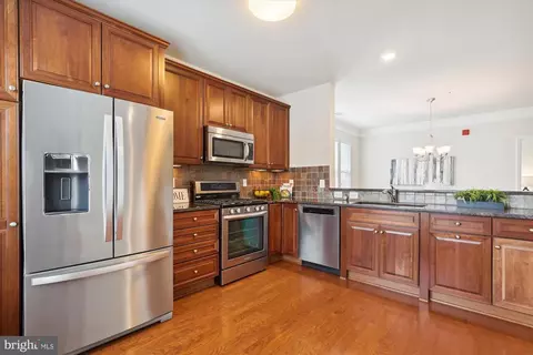 Kitchen - 20610 Hope Spring Ter #401, Ashburn, VA 20147 photo 2 of 4