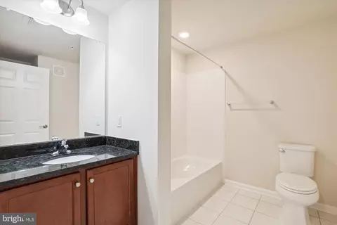 Bath - 20610 Hope Spring Ter #401, Ashburn, VA 20147 photo 4 of 4