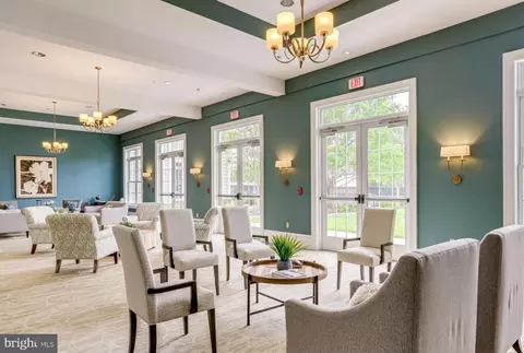 Living - 20610 Hope Spring Ter #401, Ashburn, VA 20147 photo 6 of 8