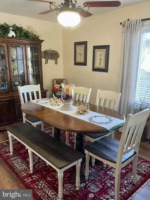 Dining - 1 Pheasant Run Ct, Sterling, VA 20164 photo 1 of 3