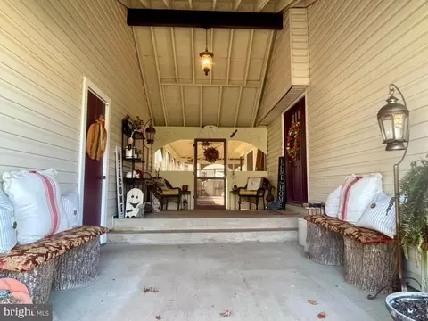 Exterior - 1 Pheasant Run Ct, Sterling, VA 20164 photo 26 of 32