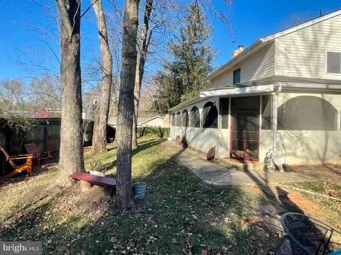 Exterior - 1 Pheasant Run Ct, Sterling, VA 20164 photo 13 of 32