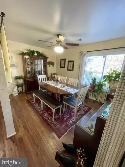 Dining - 1 Pheasant Run Ct, Sterling, VA 20164 photo 3 of 3