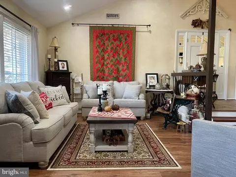Living - 1 Pheasant Run Ct, Sterling, VA 20164 photo 7 of 15