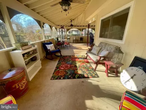 Exterior - 1 Pheasant Run Ct, Sterling, VA 20164 photo 25 of 32
