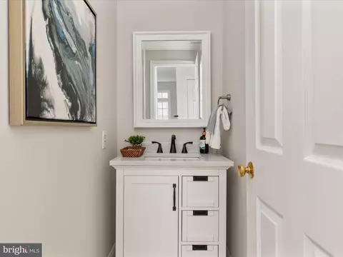 Bath - 20272 Rosedale Ct, Ashburn, VA 20147 photo 1 of 4