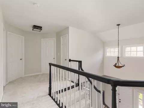 Entry Way - 20272 Rosedale Ct, Ashburn, VA 20147 photo 2 of 2