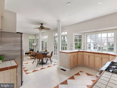 Kitchen - 20272 Rosedale Ct, Ashburn, VA 20147 photo 2 of 3