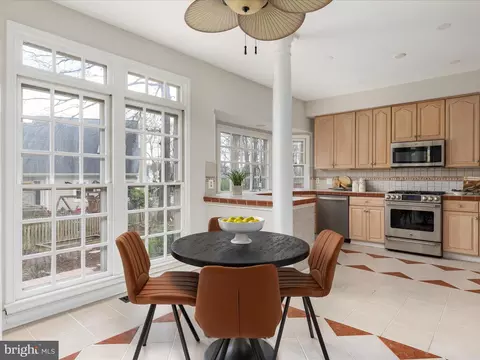 Dining - 20272 Rosedale Ct, Ashburn, VA 20147 photo 2 of 2