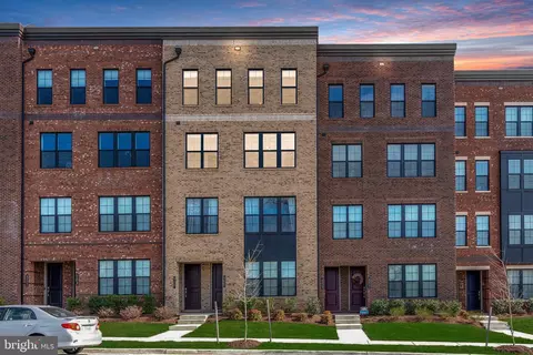 43547 Charitable St, Ashburn, VA 20148