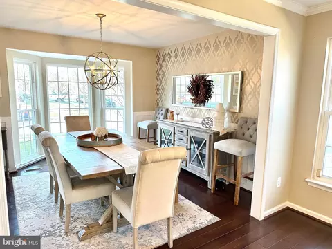 Dining - 43403 Malin Ct, Ashburn, VA 20147 photo 2 of 2