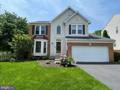 43403 Malin Ct, Ashburn, VA 20147