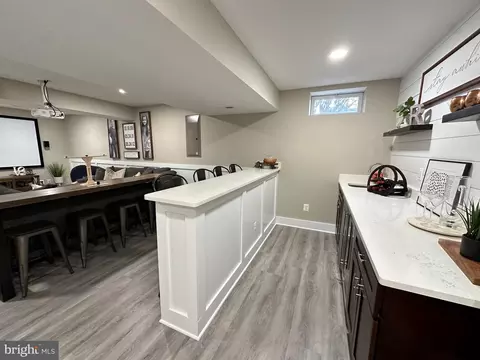 Kitchen - 43403 Malin Ct, Ashburn, VA 20147 photo 3 of 3