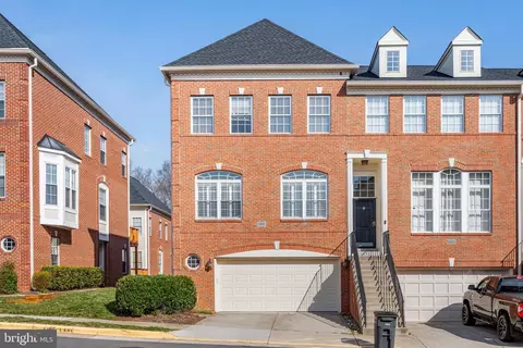 47853 Scotsborough Sq #133, Sterling, VA 20165