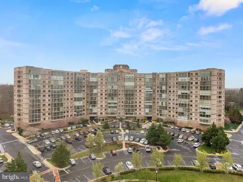 19365 Cypress Ridge Ter #405, Leesburg, VA 20176