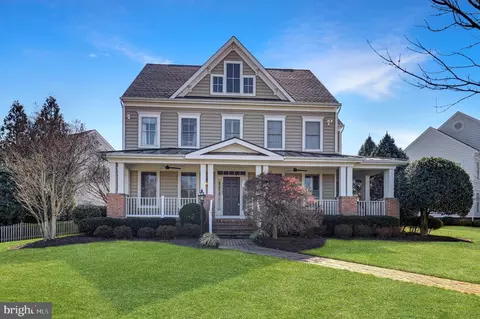42669 Legacy Park Dr, Brambleton, VA 20148