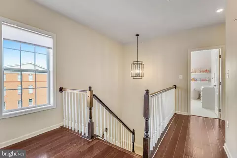 Entry Way - 23476 Bluemont Chapel Ter, Ashburn, VA 20148 photo 2 of 2