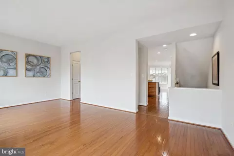 Living - 42712 Twinleaf Dr, Brambleton, VA 20148 photo 3 of 3