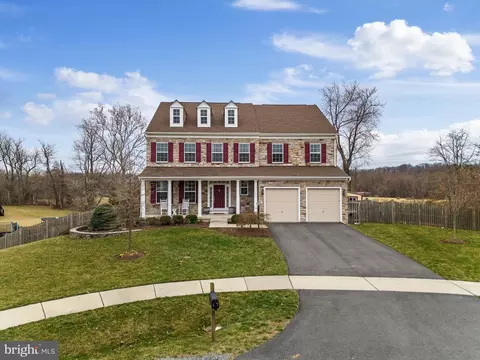 Exterior - 17 Ramsdell Ct, Round Hill, VA 20141 photo 7 of 15