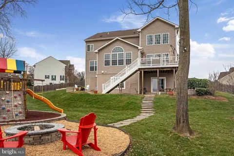 Exterior - 17 Ramsdell Ct, Round Hill, VA 20141 photo 3 of 15