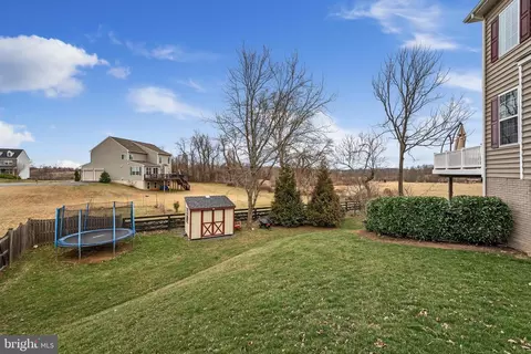 Exterior - 17 Ramsdell Ct, Round Hill, VA 20141 photo 4 of 15