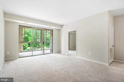 19365 Cypress Ridge Ter #222, Leesburg, VA 20176