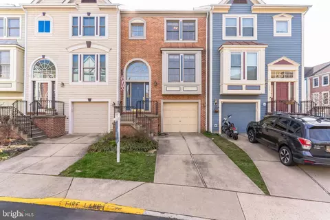 123 Meherrin Ter SW, Leesburg, VA 20175