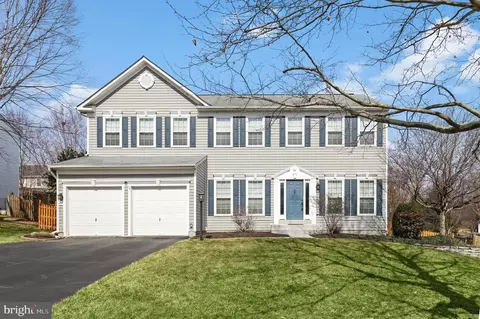 405 Gatepost Ct, Purcellville, VA 20132