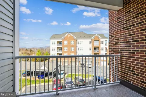 Exterior - 20570 Hope Spring Ter #304, Ashburn, VA 20147 photo 5 of 21