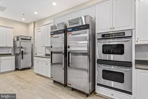 Kitchen - 20570 Hope Spring Ter #304, Ashburn, VA 20147 photo 6 of 6