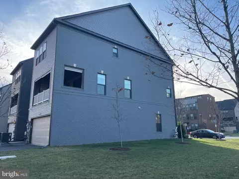 22314 Foundation Dr, Ashburn, VA 20148