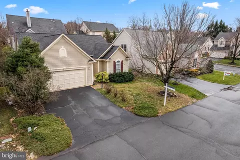46850 Willowood Pl, Sterling, VA 20165