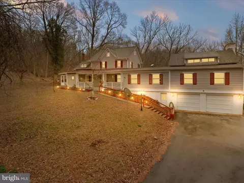 13188 Loyalty Rd, Leesburg, VA 20176