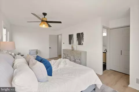 Bedroom - 104 E Meadowland Ln, Sterling, VA 20164 photo 3 of 5